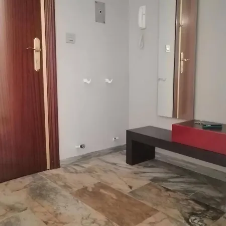 Piso De 3 Con Salon En El Centro De *