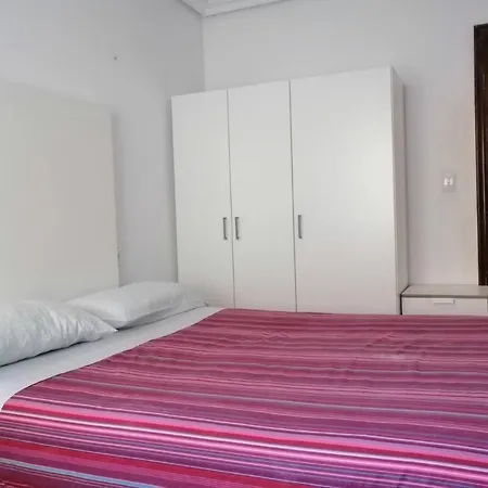 Apartment Piso De 3 Con Salon En El Centro De *
