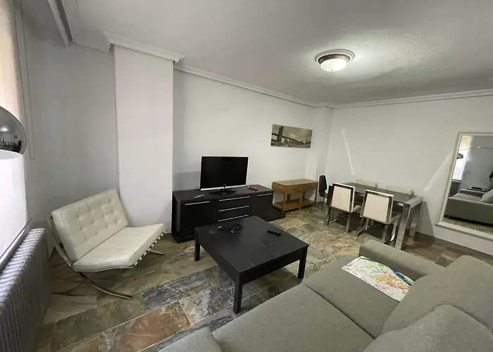 Apartmán Piso Amplio En El Centro De Salamanca, Tv, Wifi *